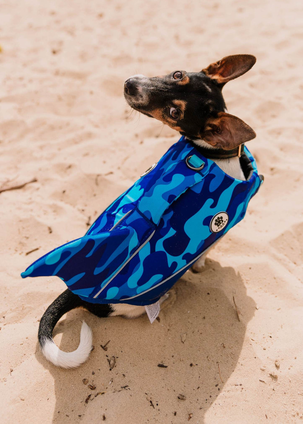 The Doggo'Float Dog Life Jacket By Doggos Wear In Blue Camo Safety Vest